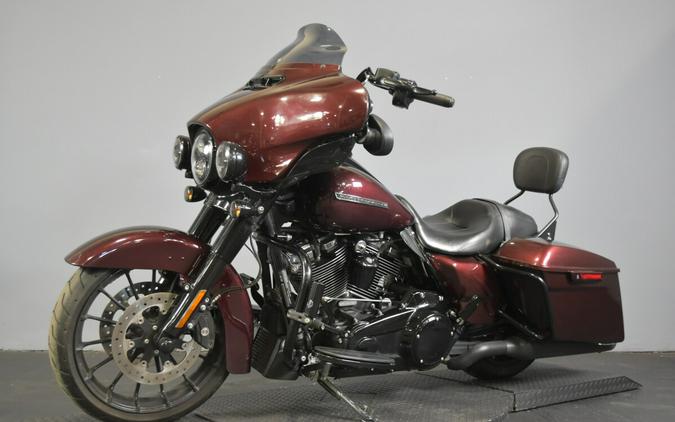 2018 Harley-Davidson Street Glide Special Twisted Cherry