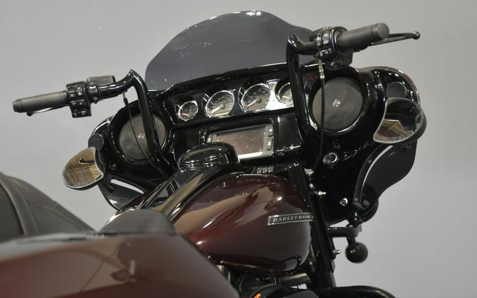 2018 Harley-Davidson Street Glide Special Twisted Cherry