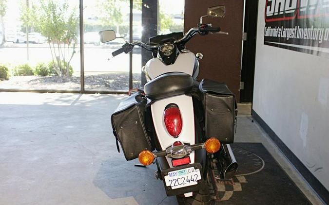 2013 Kawasaki Vulcan® 900 Classic