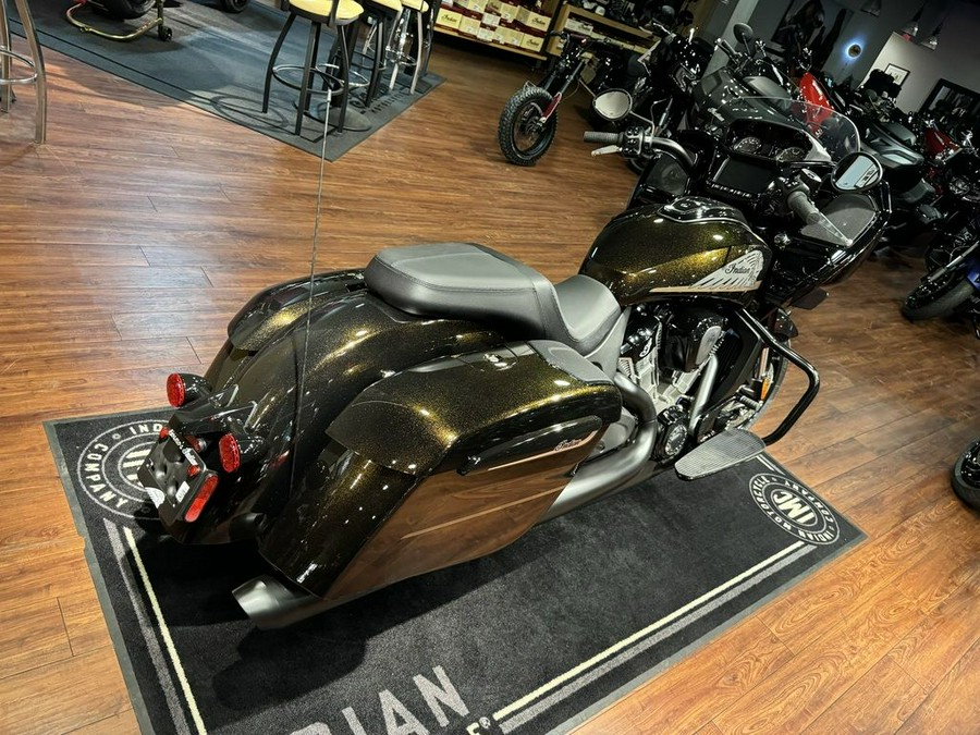 2024 Indian Motorcycle® Challenger® Dark Horse® Icon Smoky Quartz Metallic Pearl/Black Metallic