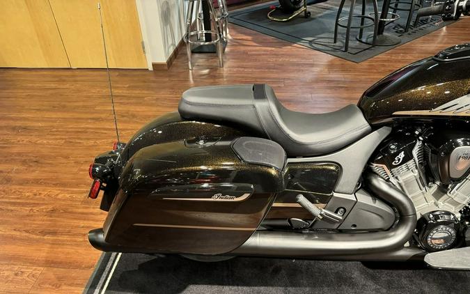 2024 Indian Motorcycle® Challenger® Dark Horse® Icon Smoky Quartz Metallic Pearl/Black Metallic