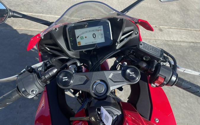 2026 Honda CBR650R E-Clutch