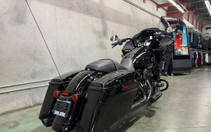 FLTRXS 2023 Road Glide® Special