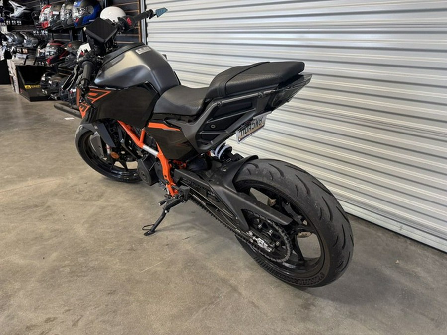 2026 KTM Duke 390