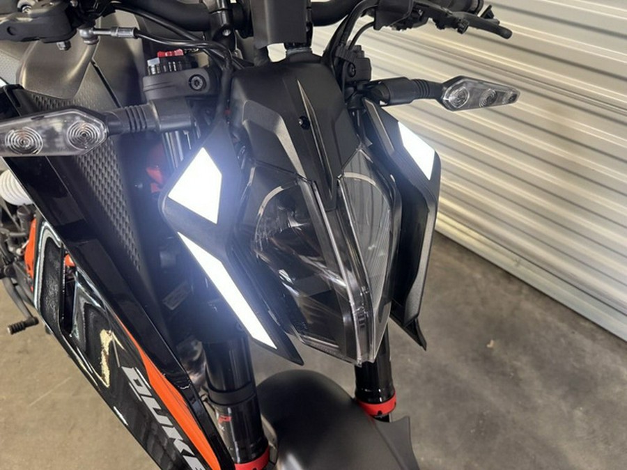 2026 KTM Duke 390