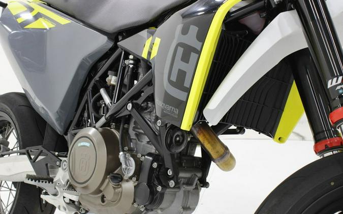 2024 Husqvarna Supermoto 701