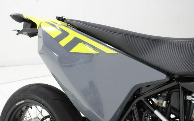 2024 Husqvarna Supermoto 701