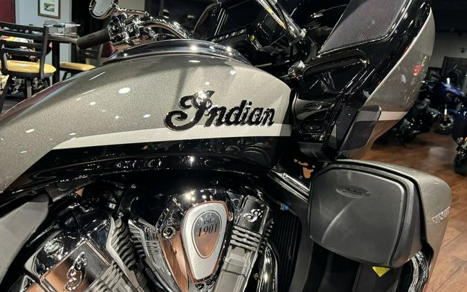 2024 Indian Motorcycle® Pursuit® Limited® with PowerBand Audio Package Titanium/Black Metallic