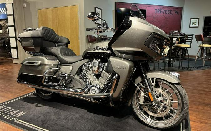 2024 Indian Motorcycle® Pursuit® Limited® with PowerBand Audio Package Titanium/Black Metallic