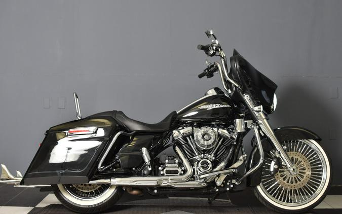 2020 Harley-Davidson Street Glide Vivid Black