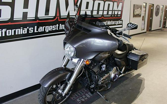 2014 Harley-Davidson® FLHX - Street Glide®