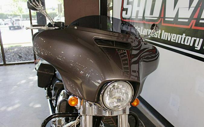2014 Harley-Davidson® FLHX - Street Glide®