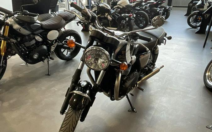 2025 Triumph Bonneville T100 Sapphire Black