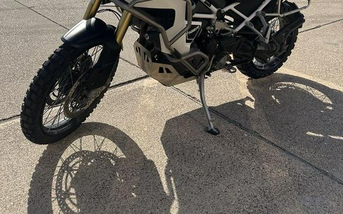 2023 Triumph Tiger 1200 Rally Explorer Matte Khaki Green