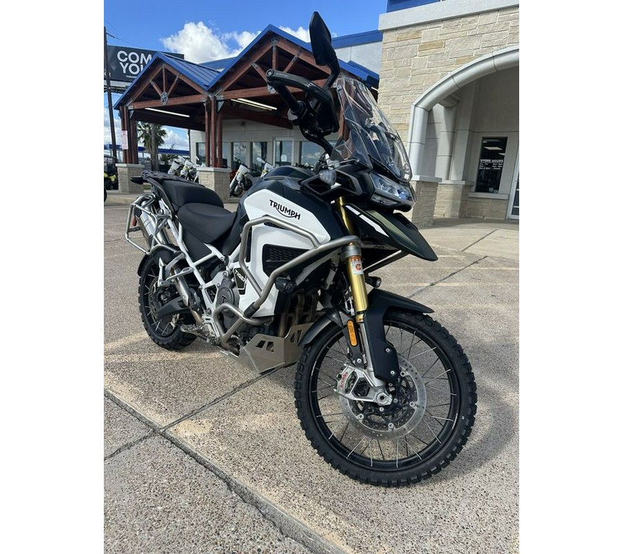 2023 Triumph Tiger 1200 Rally Explorer Matte Khaki Green