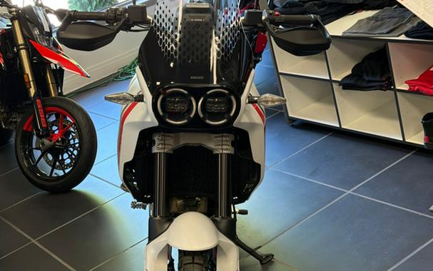 2025 Ducati DesertX