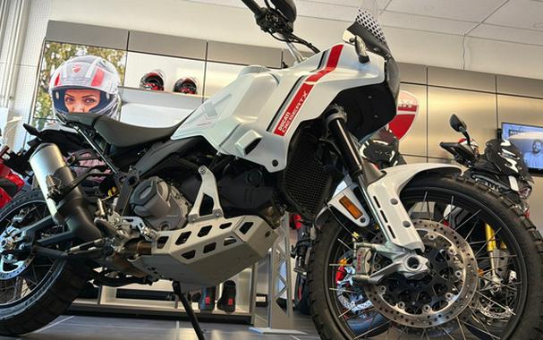 2025 Ducati DesertX