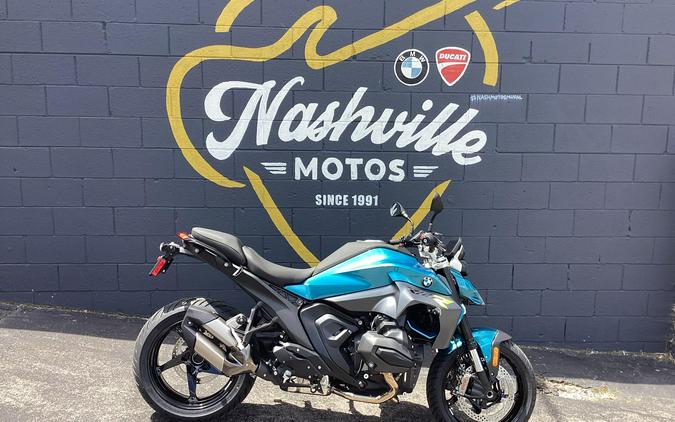 2026 BMW R1300R
