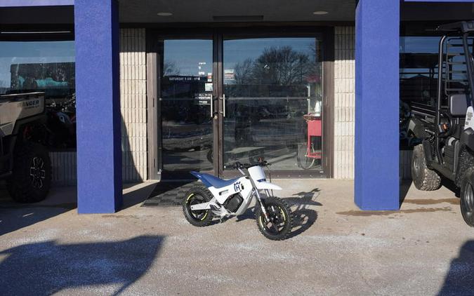 2024 Husqvarna® EE 2