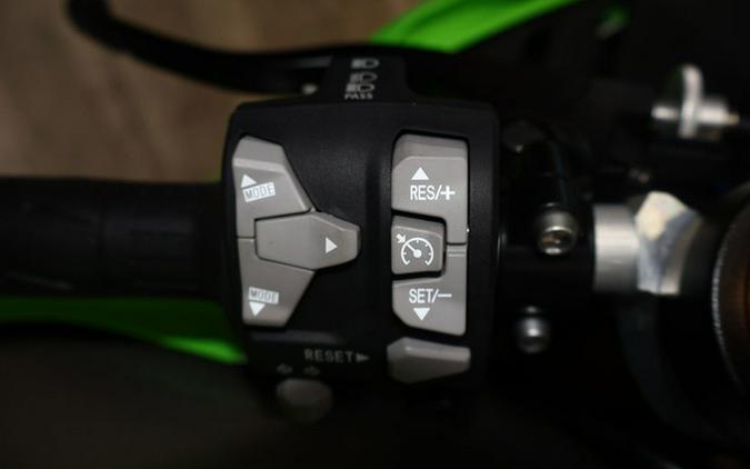 2024 Kawasaki Ninja ZX-10R 40th Anniversary Edition ABS