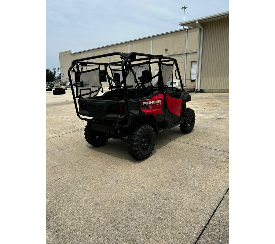 2024 Honda Pioneer 1000-5 Deluxe