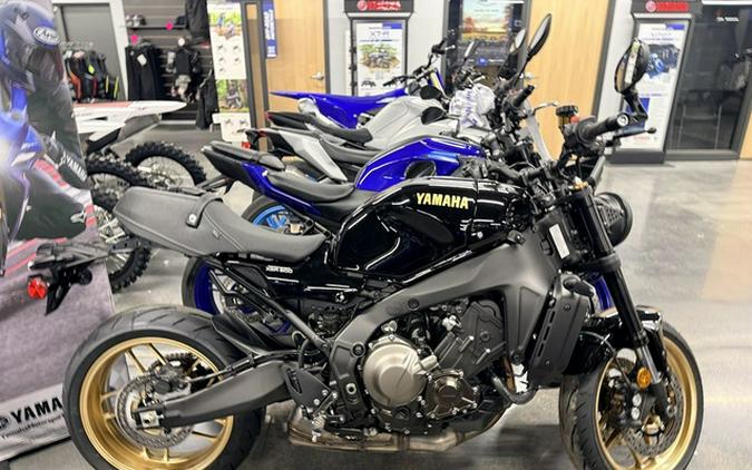 2025 Yamaha XSR900 First Look [9 Fast Facts: Many Updates]