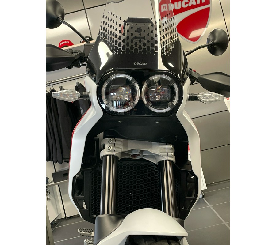2025 Ducati DesertX