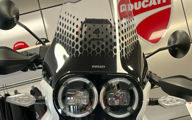 2025 Ducati DesertX