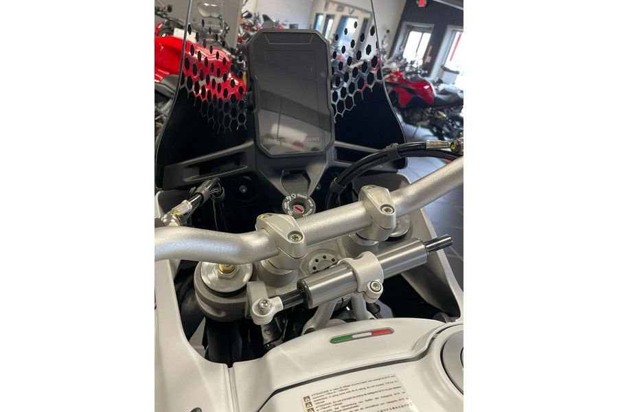 2025 Ducati DesertX