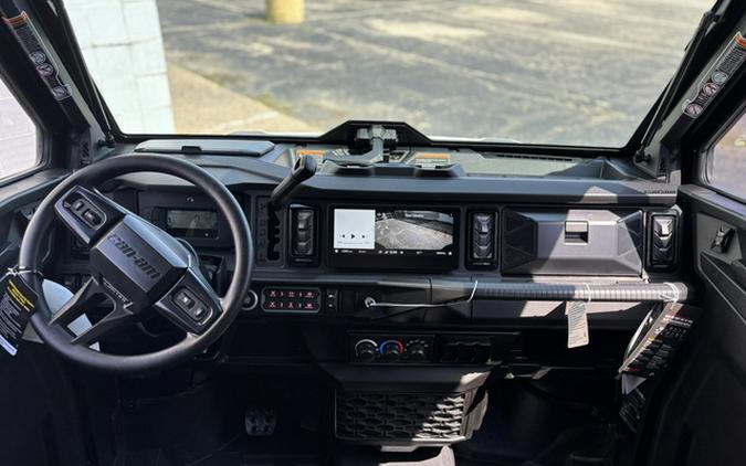 2026 Can-AM DEFENDER MAX LTD HD11