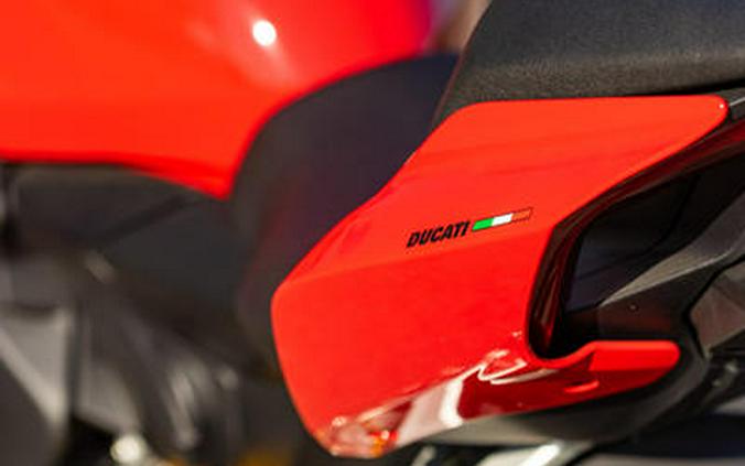 2023 Ducati Streetfighter V2 Ducati Red