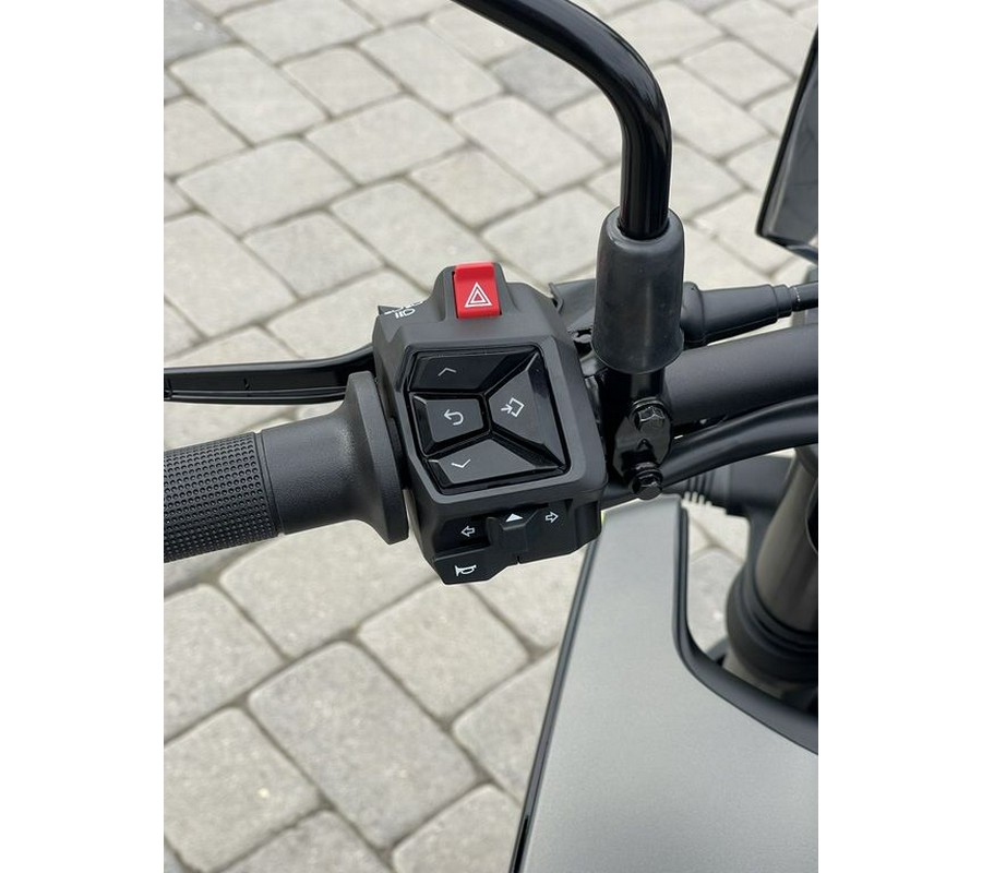 2024 Husqvarna® Svartpilen 401