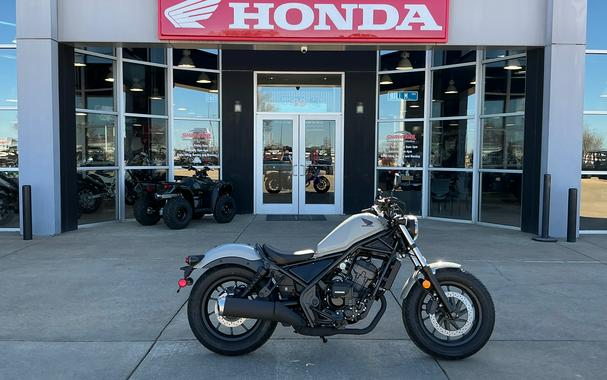 2026 Honda Rebel® 300 E-Clutch