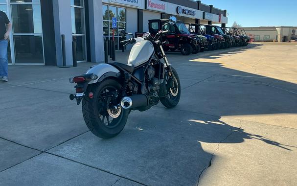 2026 Honda Rebel® 300 E-Clutch