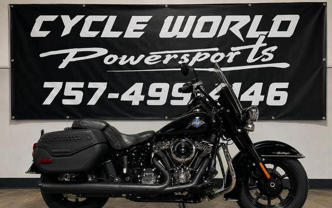 2025 Harley-Davidson® FLHC - Heritage Classic