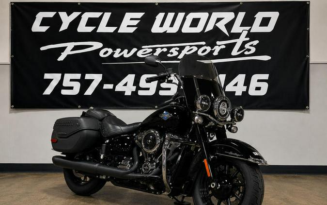 2025 Harley-Davidson® FLHC - Heritage Classic