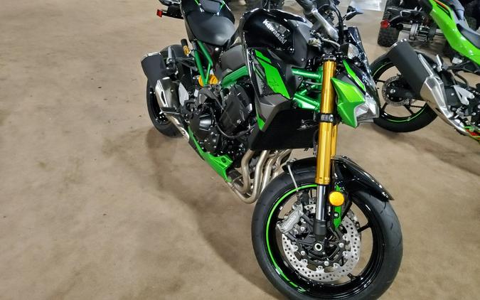 2024 Kawasaki Z900 SE ABS