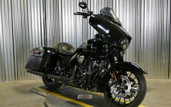 2018 Harley-Davidson Street Glide Special