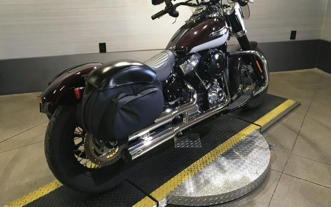 2021 Harley-Davidson® FLSL - Softail Slim®