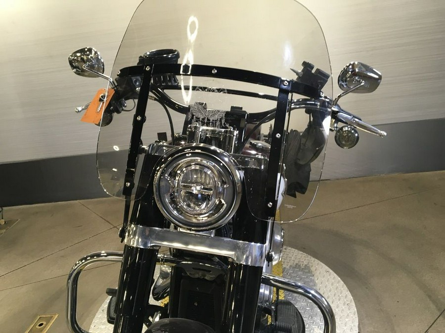 2021 Harley-Davidson® FLSL - Softail Slim®