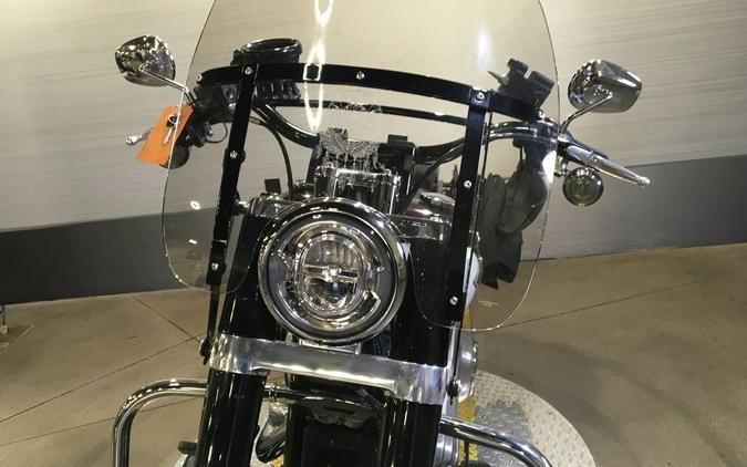 2021 Harley-Davidson® FLSL - Softail Slim®