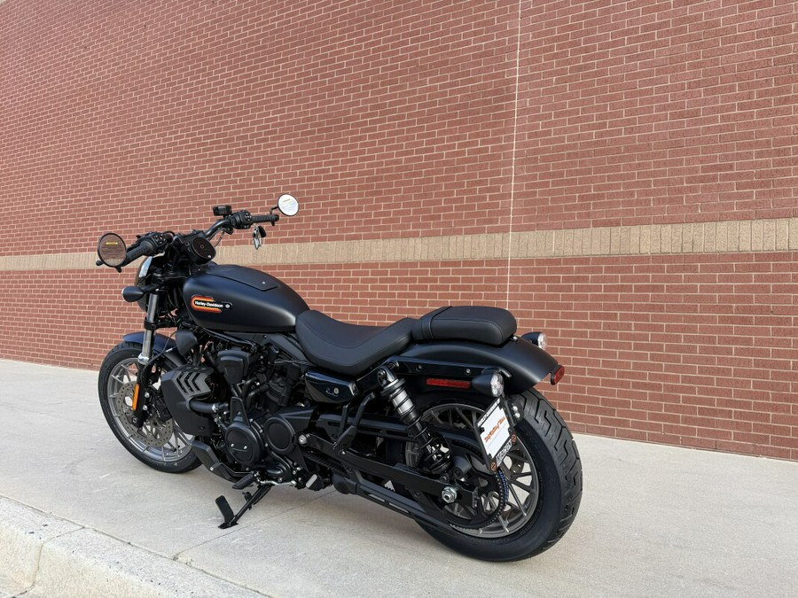 RH975S 2025 Nightster™ Special