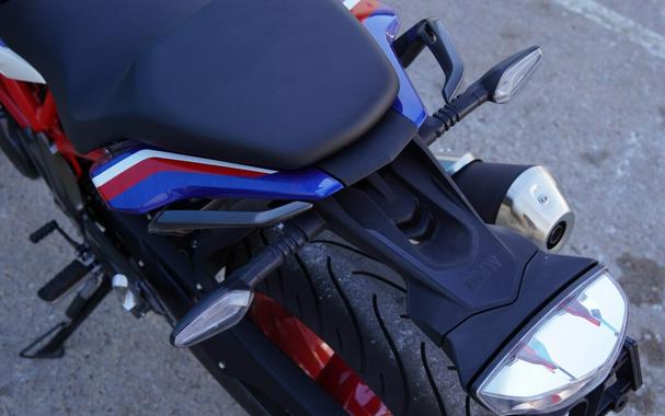 2024 BMW Motorrad G 310 R