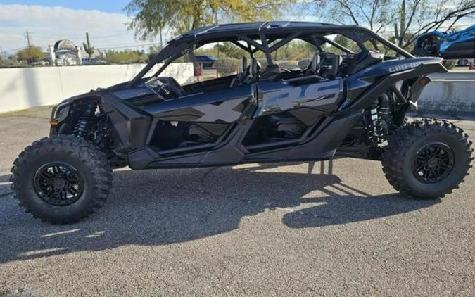 2026 Can-Am® Maverick X3 Max X RS Turbo RR Triple Black_4.5 in