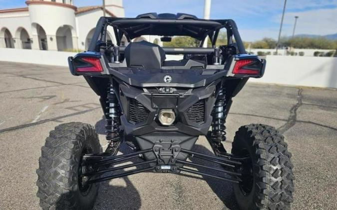 2026 Can-Am® Maverick X3 Max X RS Turbo RR Triple Black_4.5 in