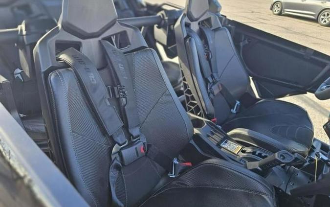 2026 Can-Am® Maverick X3 Max X RS Turbo RR Triple Black_4.5 in