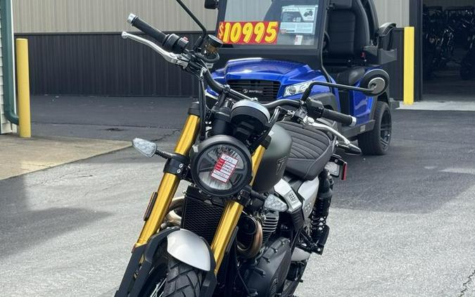 2026 Triumph Scrambler 900 Matt khaki green