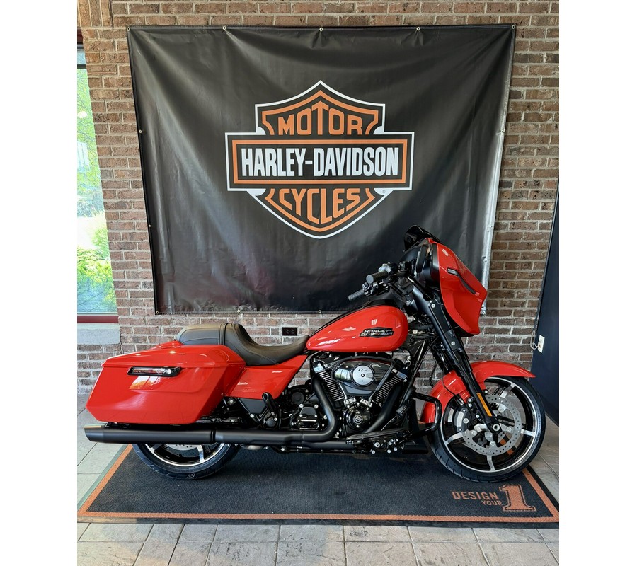 2026 Harley-Davidson Street Glide Blood Orange Black Trim