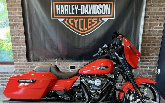 2026 Harley-Davidson Street Glide Blood Orange Black Trim
