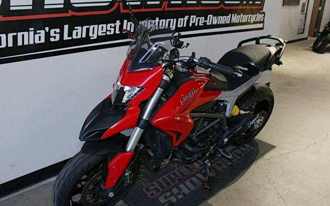 2016 Ducati Hyperstrada 939 Red
